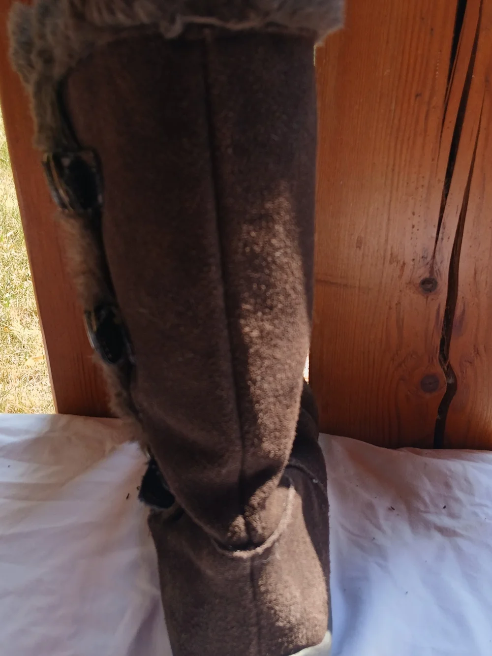 Eddie Bauer Dark Brown Suede Faux-Fur Trim Winter Boots